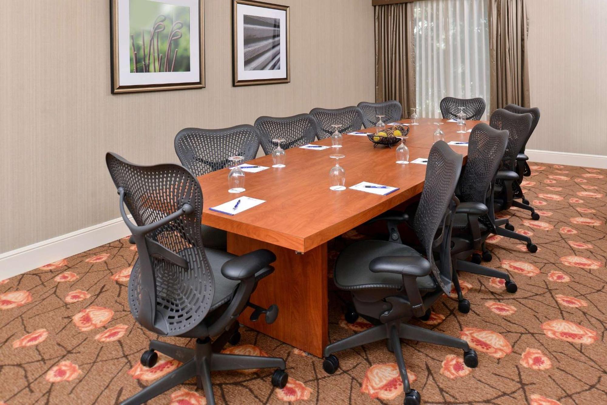 Hilton Garden Inn Addison Eksteriør billede