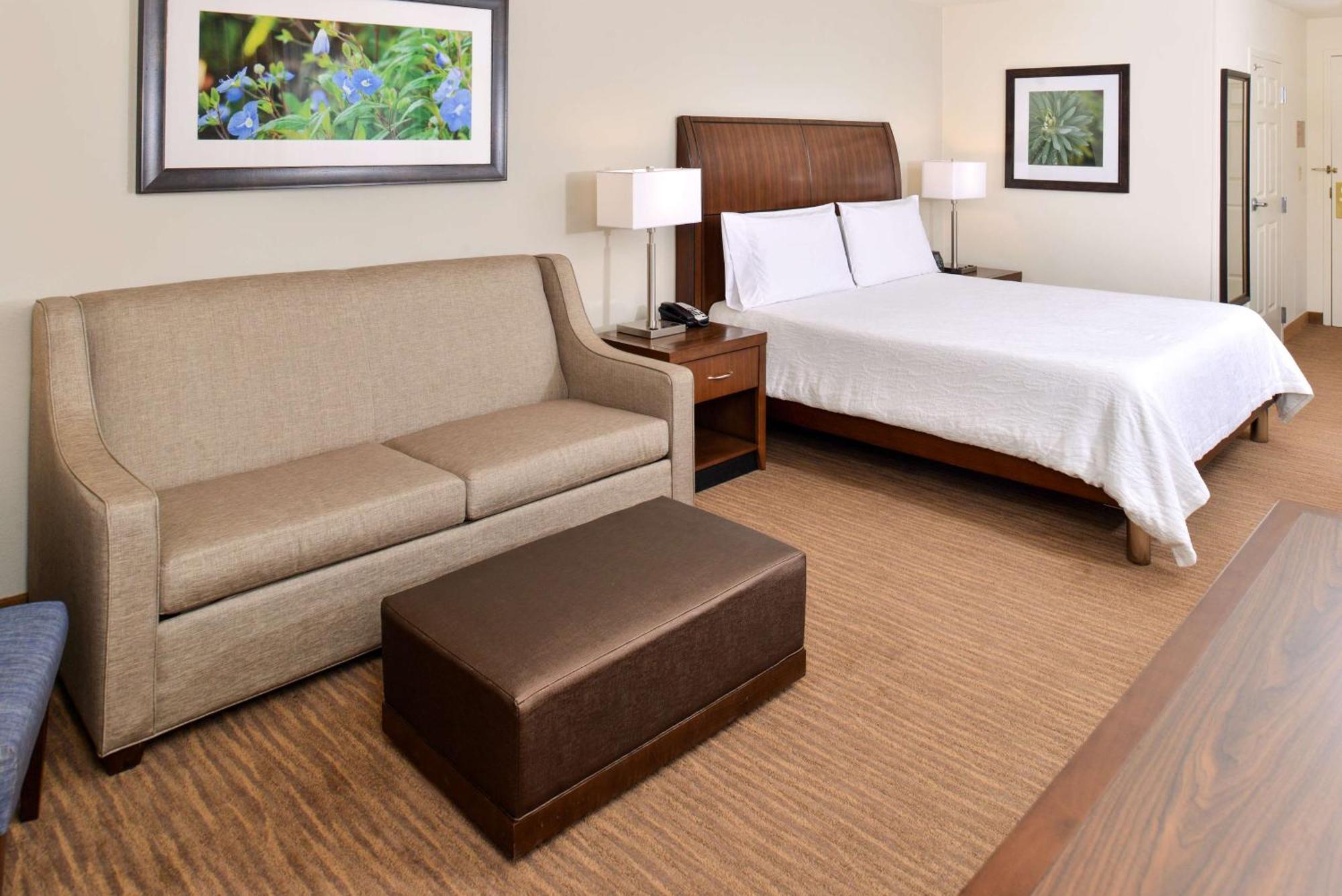 Hilton Garden Inn Addison Eksteriør billede