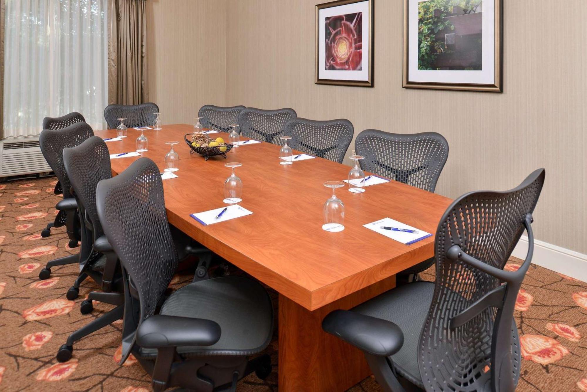 Hilton Garden Inn Addison Eksteriør billede