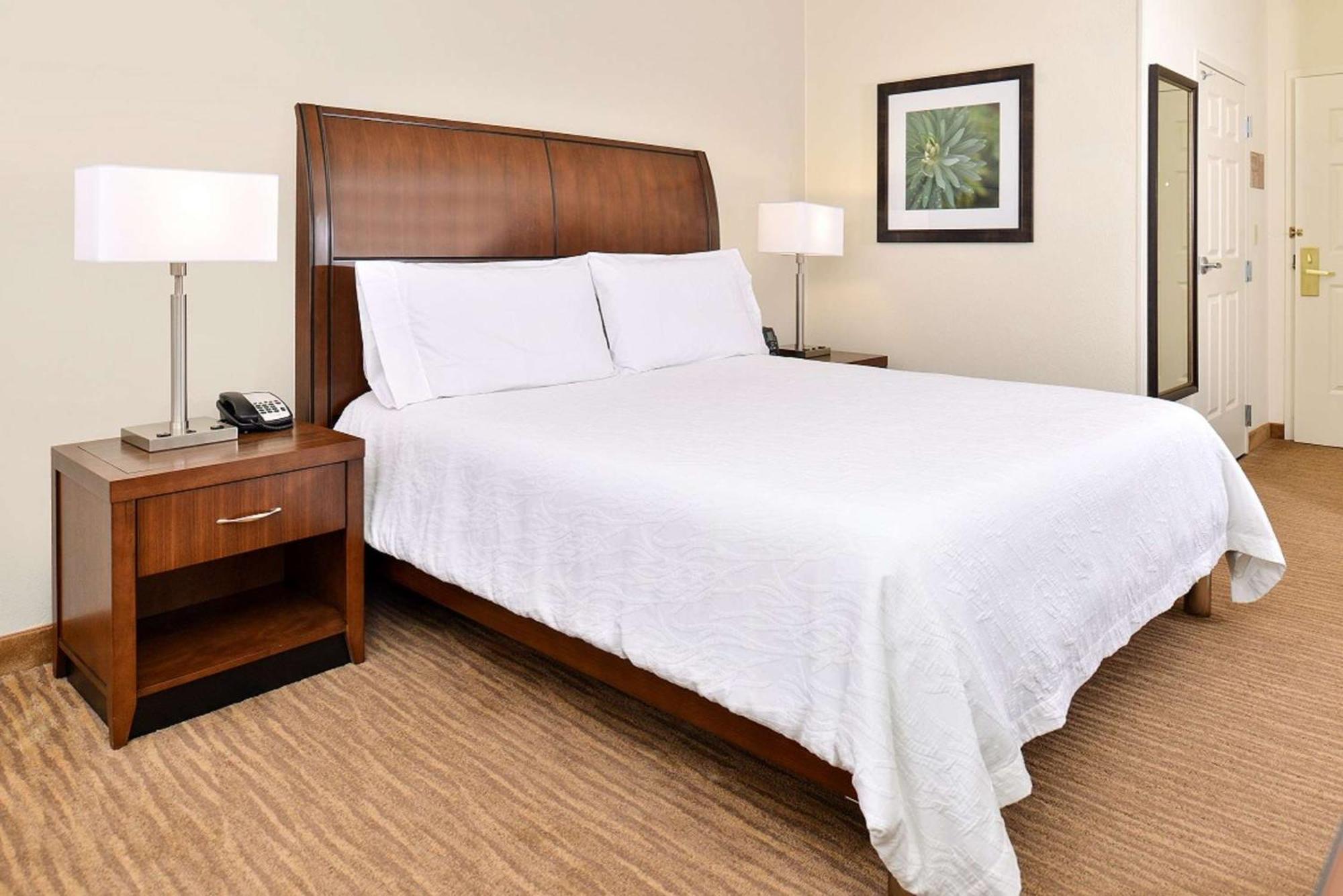 Hilton Garden Inn Addison Eksteriør billede