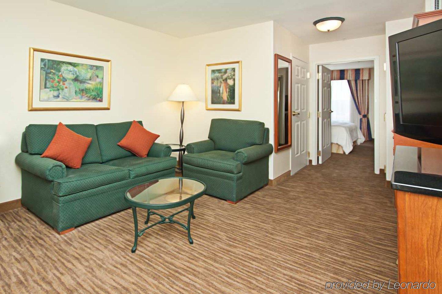 Hilton Garden Inn Addison Værelse billede